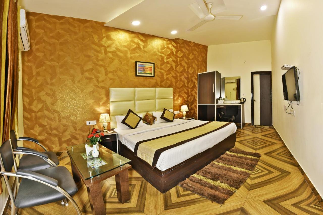 Hotel Amritsar Inn Екстериор снимка