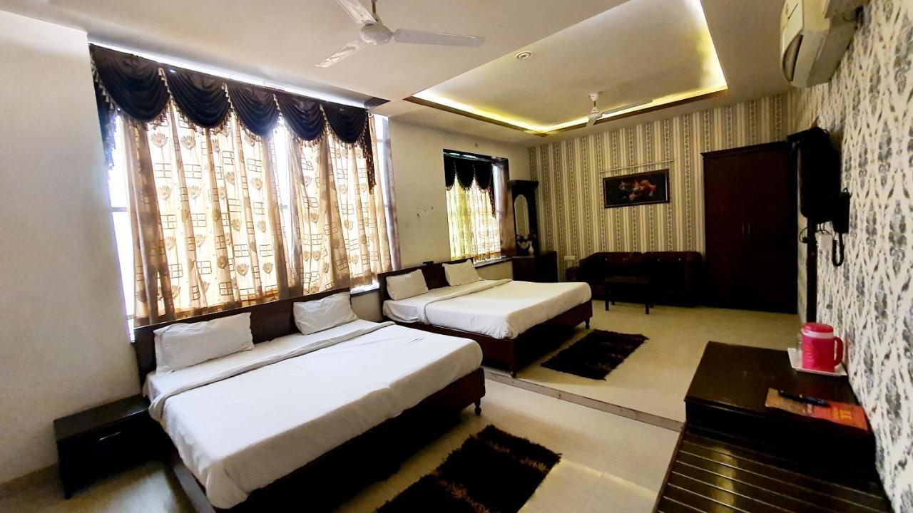 Hotel Amritsar Inn Екстериор снимка
