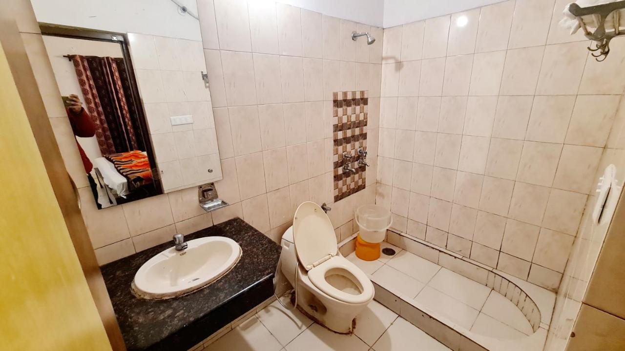 Hotel Amritsar Inn Екстериор снимка